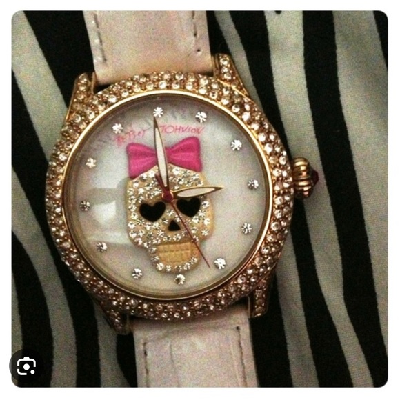 Betsey Johnson Watch - Picture 3 of 3